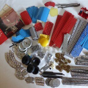 VINTAGE 1960’s GILBERT ERECTOR SET PARTS INSTRUCTIONS TOOLS (PRE-OWNED) 9 LBS+